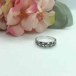 3 Blooming Flowers Ring | Size 7&8