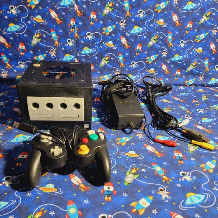 Nintendo GameCube Console Jet Black + Controller + Power Brick + Av Plugin All Tested Works Like A Charm!!🧿🧿🧿