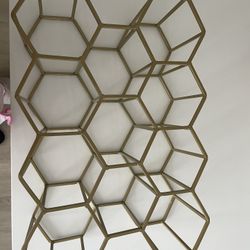 11-Bottle Gold Wine Rack 