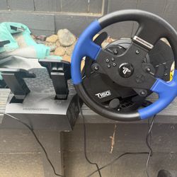 Thrustmaster T150 Force Feedback Racing Wheel with Pedals – PS5/PS4/PC Compatible