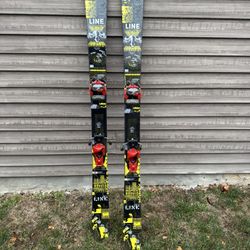 LINE HONEYBADGER SKIS 166 Length. BINDINGS INCLUDED