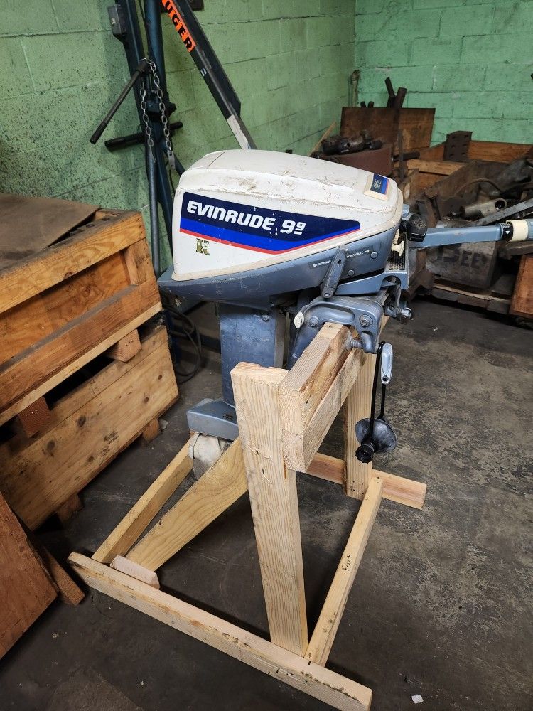 Evinrude 9.9hp Boat Motor