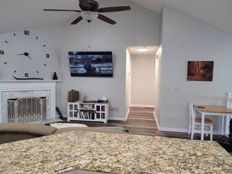 Located 10 mins from KSU in Kennesaw