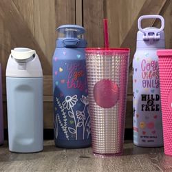 Lot of 15 Starbucks Cups & Assorted Water Bottles