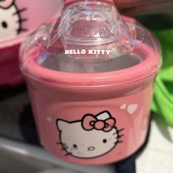 Hello kitty 1.5 gal  ice cream maker