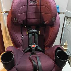 GRACO CONVERTIBLE CAR SEAT IN GREAT GENTLY USED CONDITION CURRENT NOT EXPIRED 