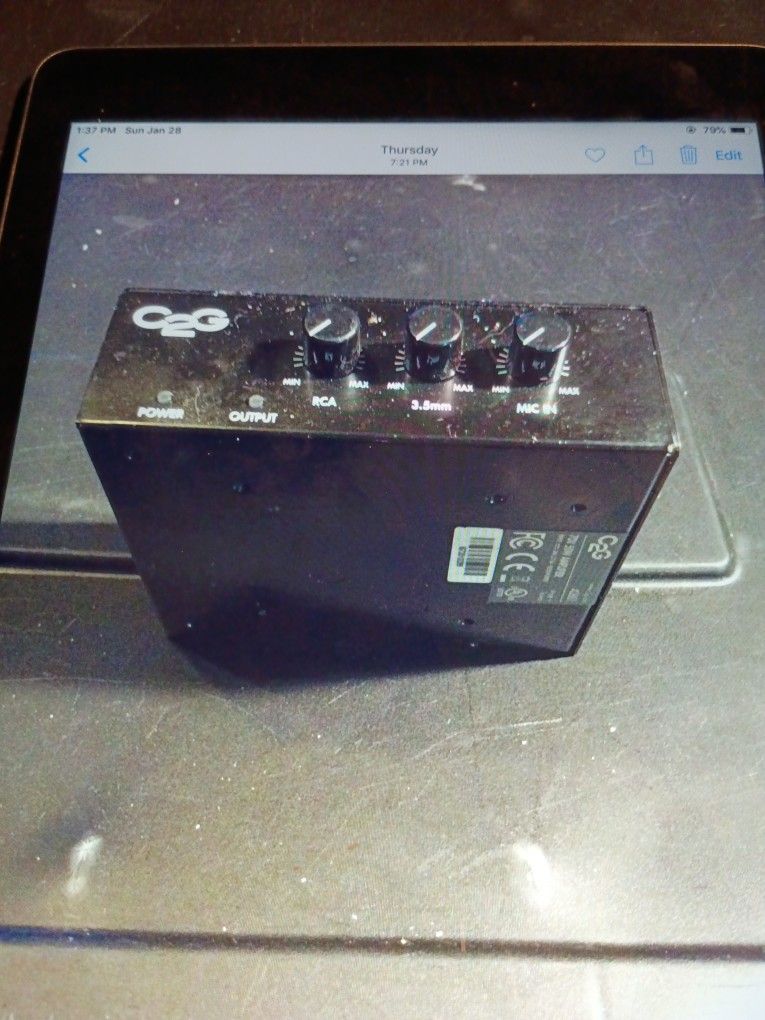 C2G. 25/70V 50W AUDIO AMPLIFIER MODEL # 40881