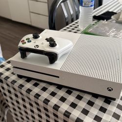 Xbox S with controller