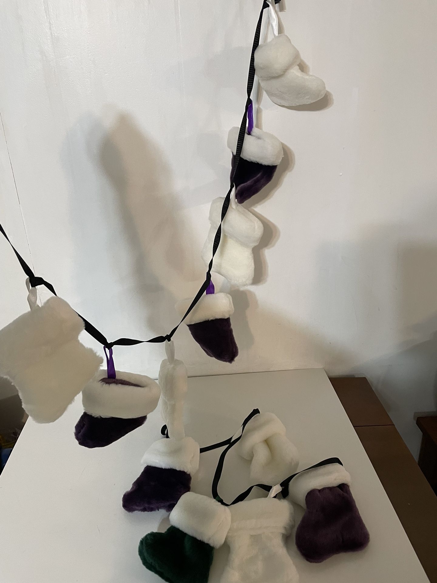 Mini Stocking Garland Read More 