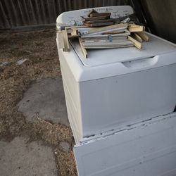 Washer Dryers A/C Units For Parts 10.00 Dallors Each 