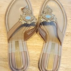 Montego Bay Club Sandals Size 7