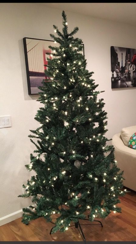 Prelit 7 ft Christmas tree