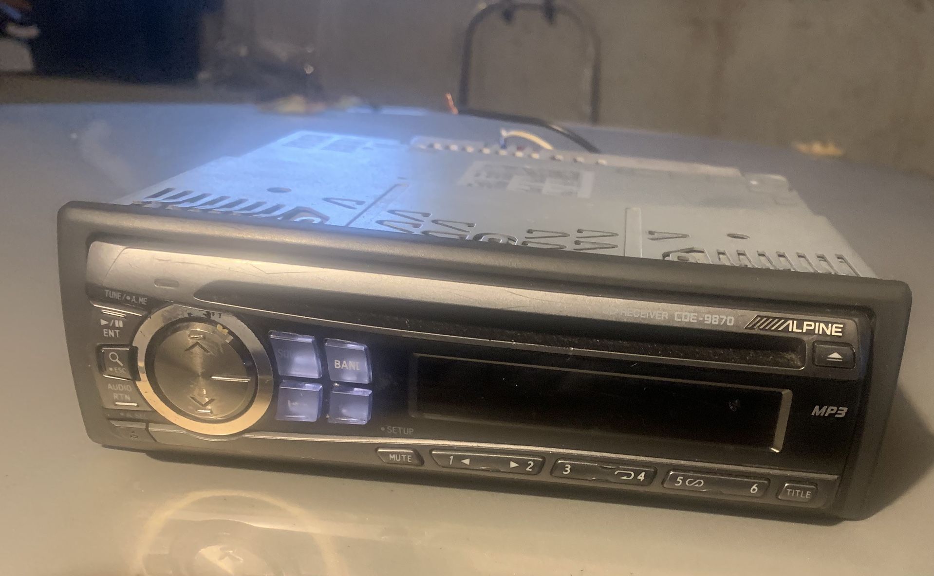 Alpine Cde-9870 car cd receiver