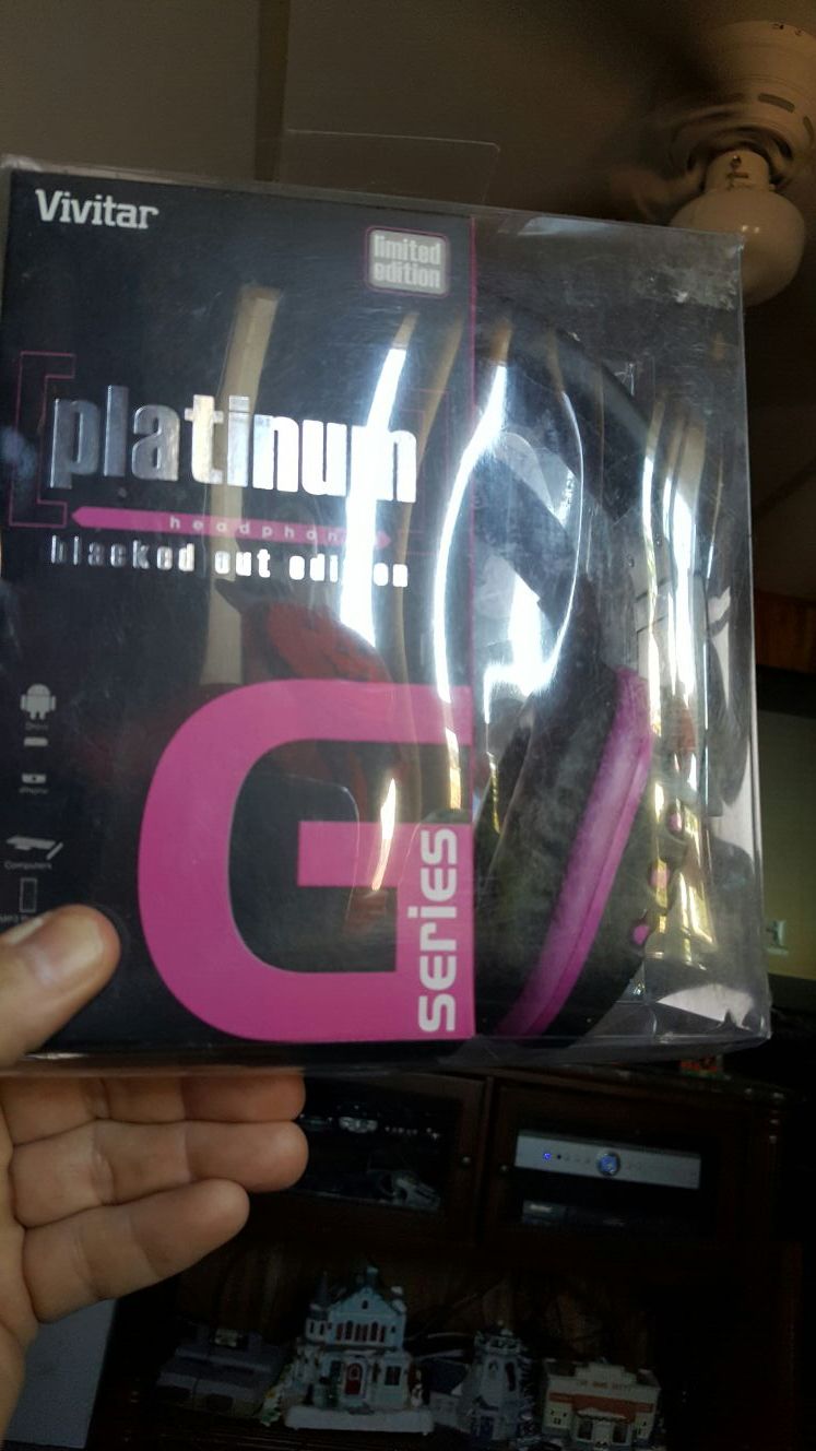 Headphone