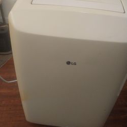 LG 6000 BTU SACC(9700 ASHRAE) Portable Air Conditioners