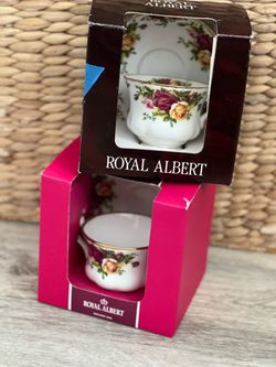 Royal Albert Old Country Roses teacup