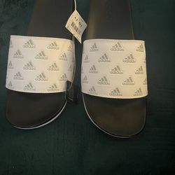 Adidas, flip-flop