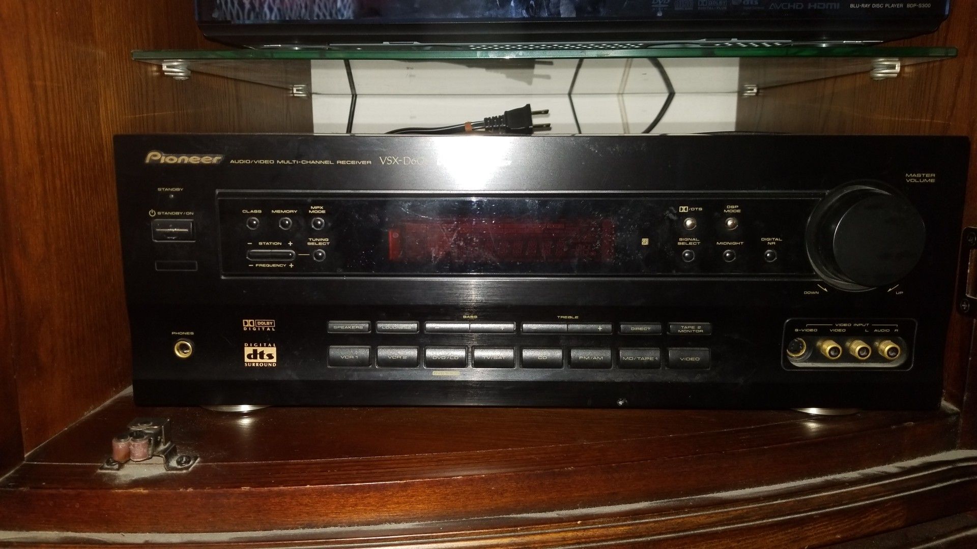 Pioneer VSX-D608 stereo receiver