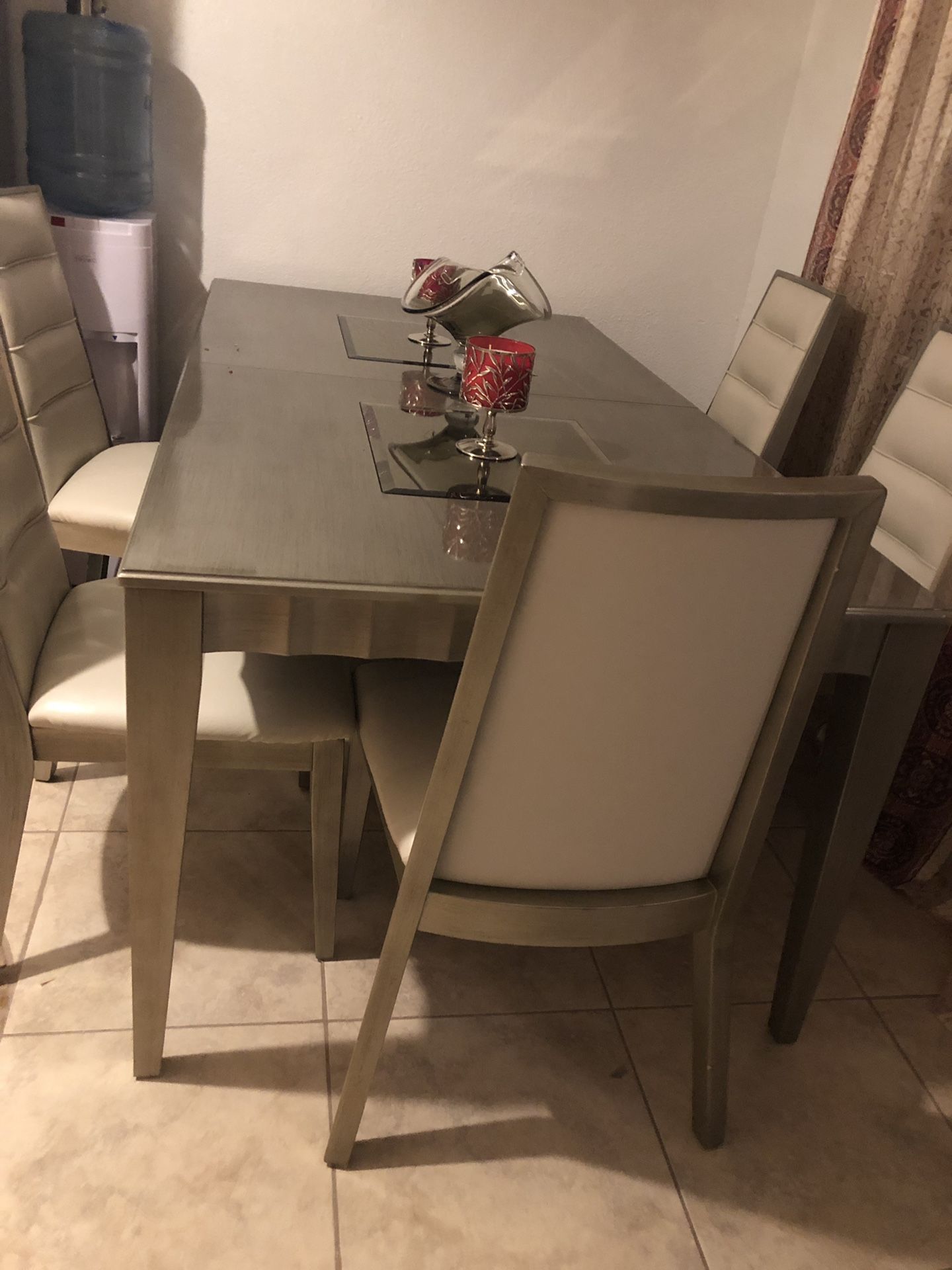 Table and 6 chairs
