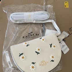 New Coach Daisy Beige Purse 