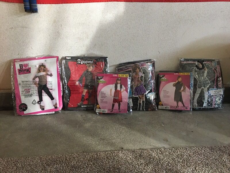 GIRLS HOLLOWEEN COSTUMES