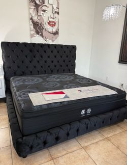 NEW IN BOX Black King & Queen Size Modern Platform Bed Frame NO BOXSPRING REQUIRED