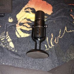 RAZER SEIREN PRO ELITE XLR/USB DIGITAL MICROPHONE