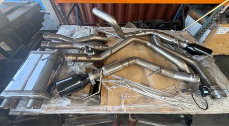 AWE SwitchPath Exhaust for Gen 3 F150 Ford Raptor 2021 - 2026 Diamond Black Tips