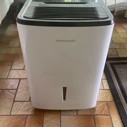 Frigidaire 35‑Pint Dehumidifier (Model FFAD3533W10) – Like New, Used Only Once