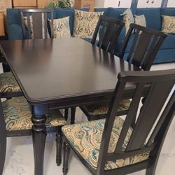 Dining Room Table 