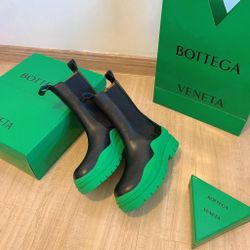 BOTTEGA VENETA BOOTS 