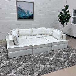 🛋️ White Modular Sectional sofa/ couch - Delivery Available 🚚 