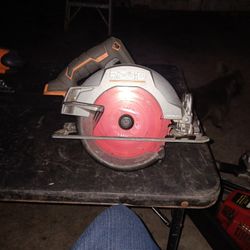 ridgid 18v cordless skill saw model:R8653