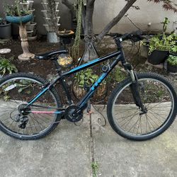 Trek 820 