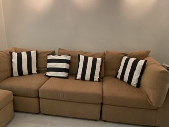 Bassett Couch