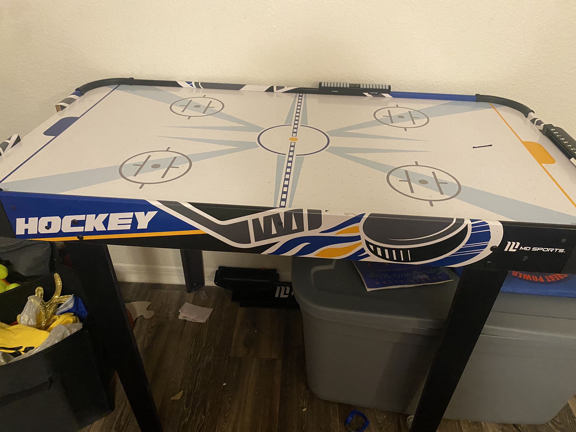 Air hockey Table With Attachments 