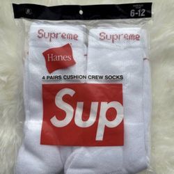 Supreme Socks