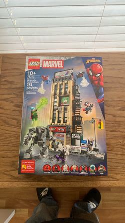 Lego marvel set