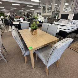 7 Pc Dining Table 