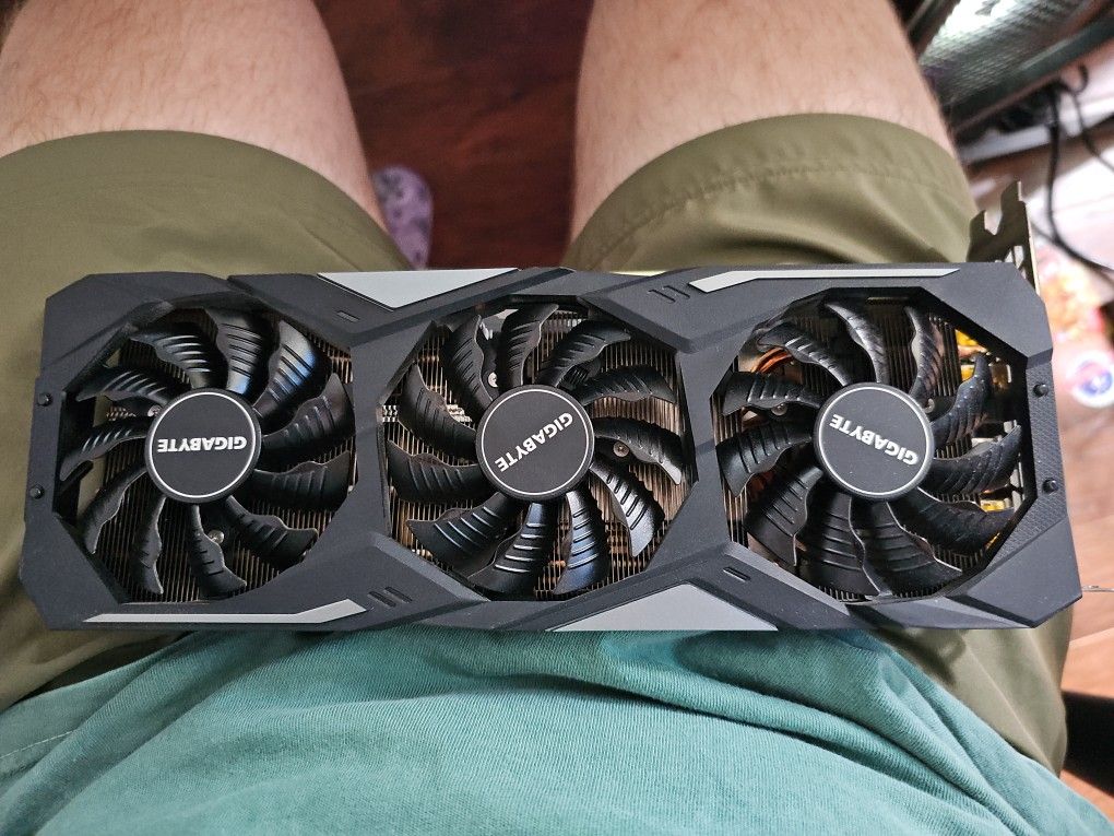 Gigabyte Geforce RTX 2070 Super and AMD Ryzen 7 3700x