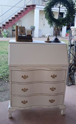 Vtg Secretary