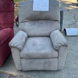 Free Recliner And Rocker Chairs