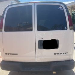 2002 Chevrolet Express