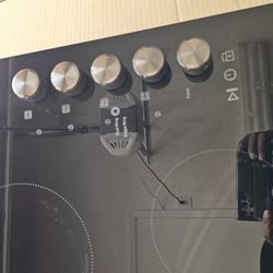 4 Burner Electric Cooktop 220v - Open Box