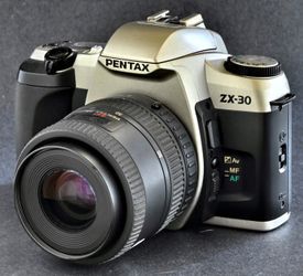 Pentax ZX-30 35mm SLR Film Camera Auto & Manual Focus Built-in Flash Silver