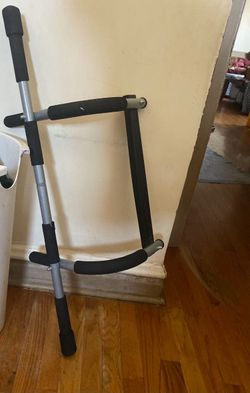 Iron Gym Pull Up Bar