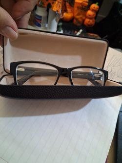 Mature disabled gentleman Anita help getting a progressive glasses donate for free I do not have any I am looking