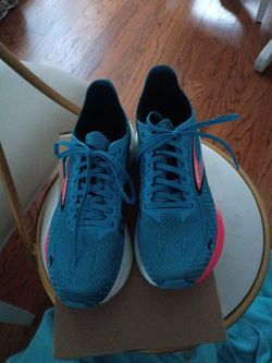 Women's running shoes