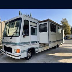 1995 Coachman Santara