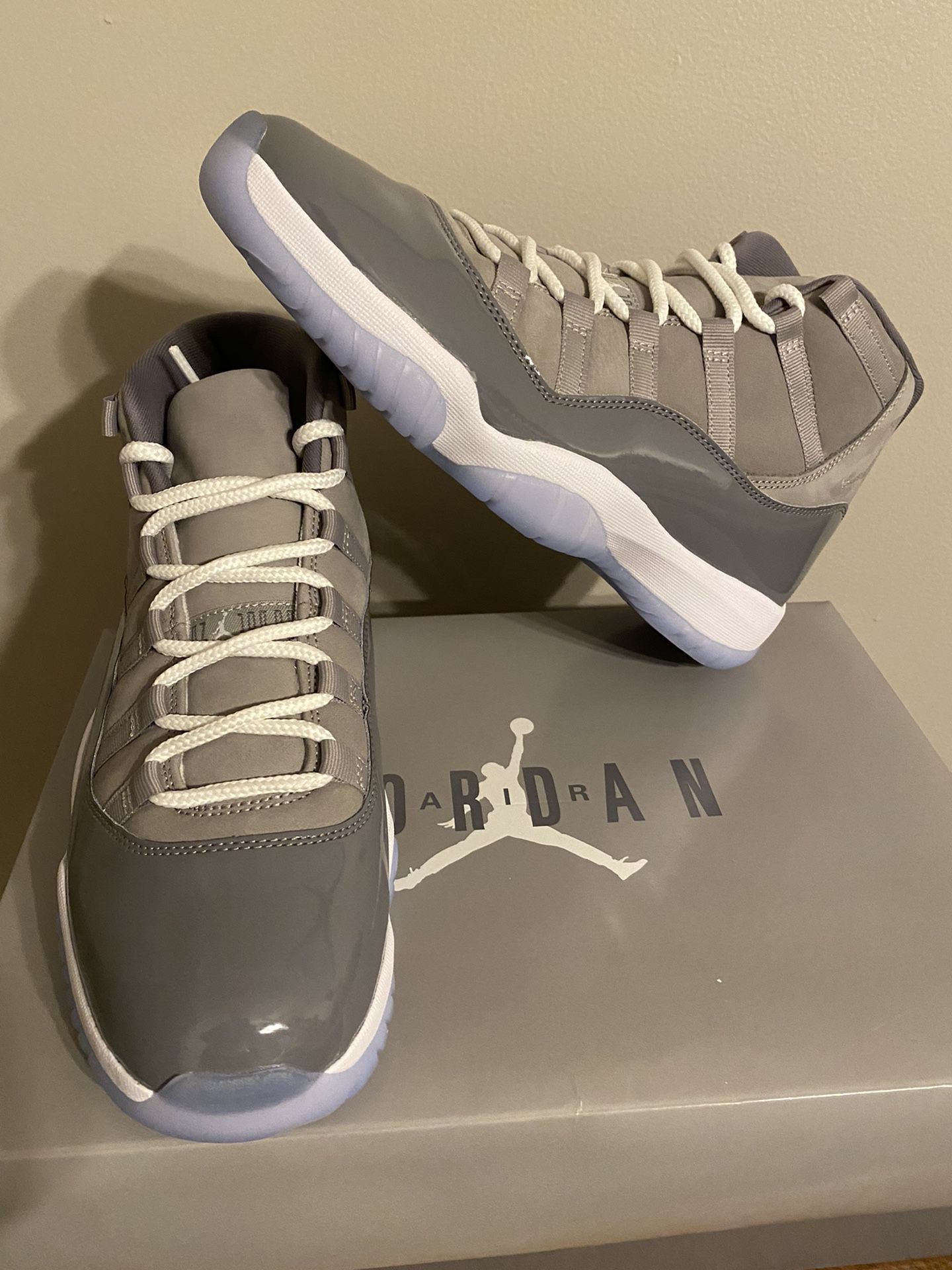 Jordan 11 Cool Grey Size10